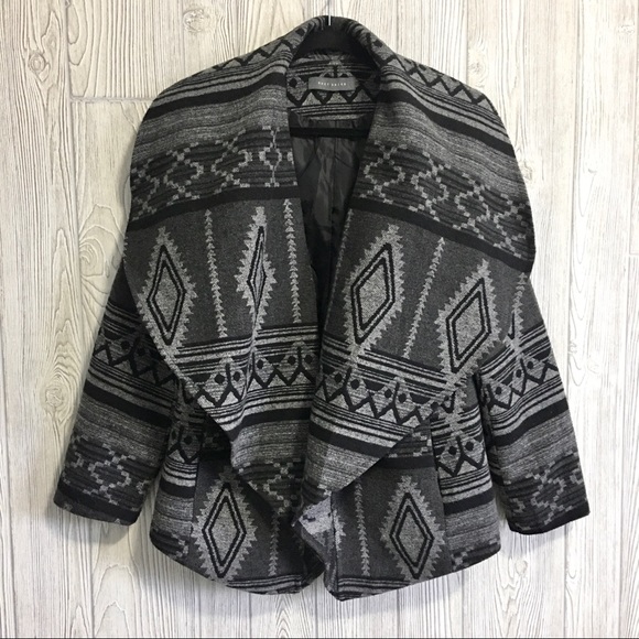 Suzy Shier Sweaters - 💥Host Pick💥Suzy Shier Size M Wool Blend Gray Ca…